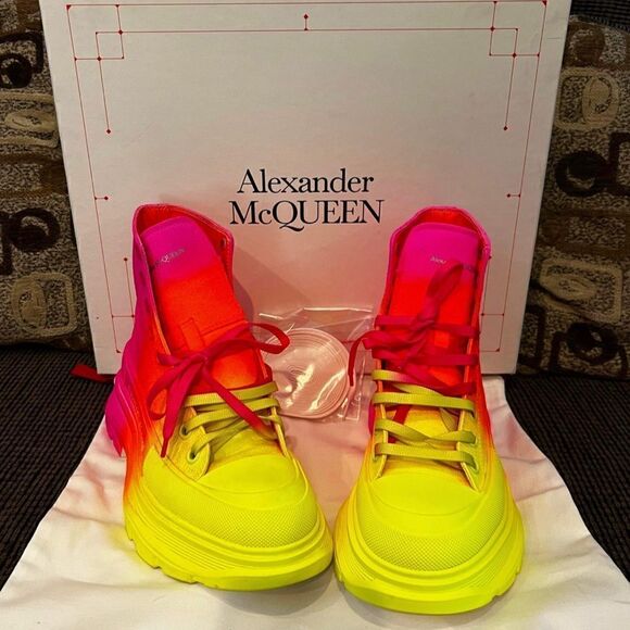 Authentic Alexander McQueen Sneakers - Picture 5 of 10